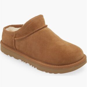 NWOT UGG Classic Kids Slippers Size 5 Women’s 7 Chestnut Tan Brown